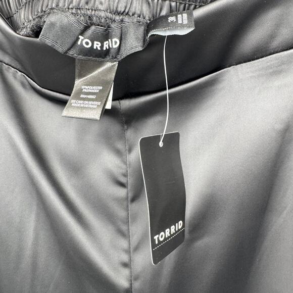 Torrid pants women's 3R high rise wide leg satin pull on elastic waist black NEW - Picture 7 of 9